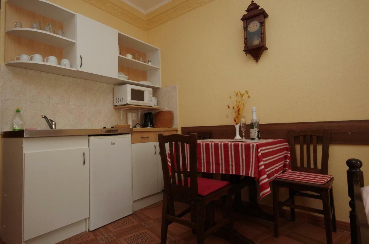 Burg Apartman Gyula Εξωτερικό φωτογραφία