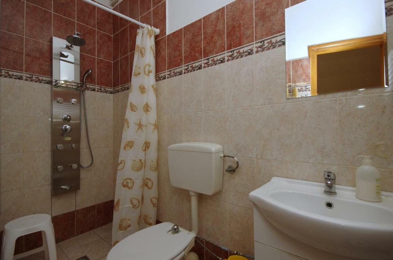 Burg Apartman Gyula Εξωτερικό φωτογραφία