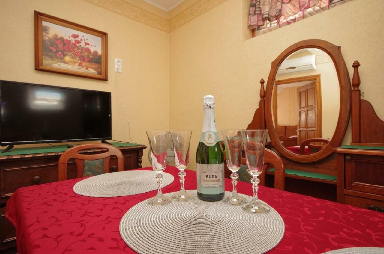 Burg Apartman Gyula Εξωτερικό φωτογραφία
