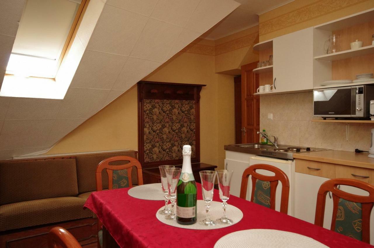 Burg Apartman Gyula Εξωτερικό φωτογραφία