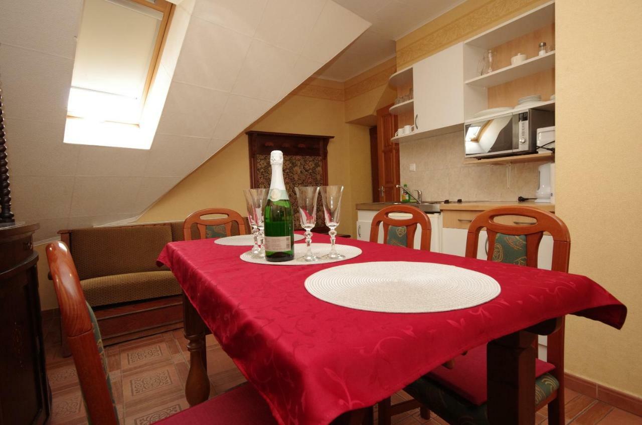 Burg Apartman Gyula Εξωτερικό φωτογραφία